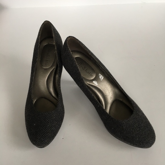 Kelly & Katie Shoes - kelly & katie aztec fabric heel Pump